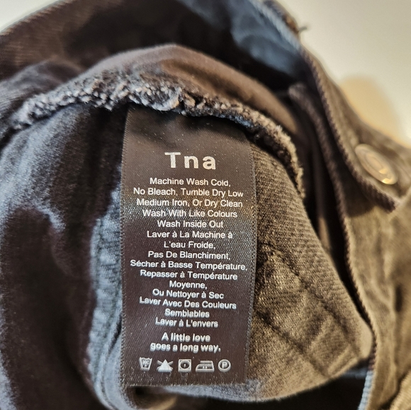 Aritizia TNA Jean Mini Skirt - Picture 4 of 4